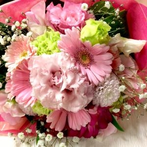 ピンク色のお誕生日ブーケ。｜「花工房　浪漫」　（愛知県小牧市の花キューピット加盟店 花屋）のブログ