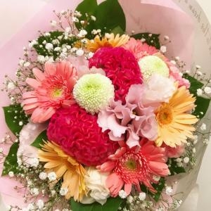 可愛いピンク系の花束。｜「花工房　浪漫」　（愛知県小牧市の花キューピット加盟店 花屋）のブログ