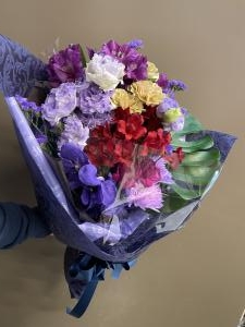 シックな色合いの花束。｜「花工房　浪漫」　（愛知県小牧市の花キューピット加盟店 花屋）のブログ